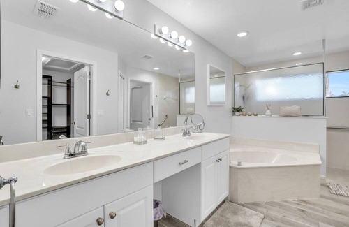 Willoughby Acres House | Enjoy all that Naples has to offer. Convenient access to everything you need.