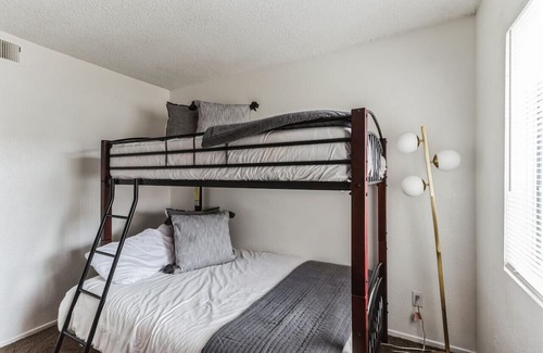 Victorville House | Tranquil Retreat in Adelanto 3BR/2BA Home