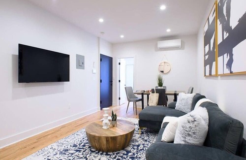 Park Slope Apartment | 7-2 2BR/1Bath in Prime Park Slope