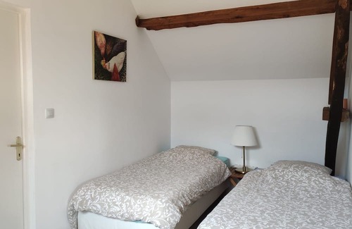 Moncy Apartment | Studio Équipé au Sein D'une Fermette