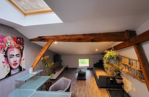 Aiguillon House | Homerez - Big property for 10 ppl. with terrace at Aiguillon