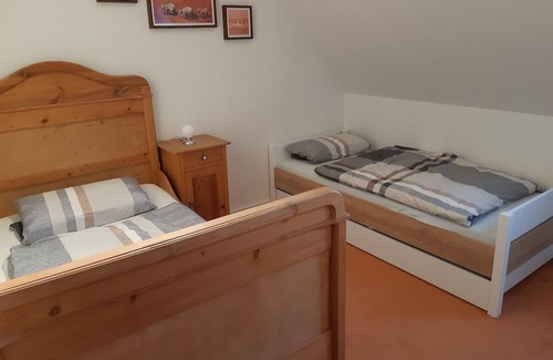 Volkenroth Apartment | Ferienwohnung Völkenroth - Appartement/fewo, Bad, WC, 2 Schlafräume