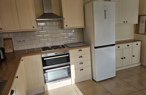 St. Mawes House | Whitestones - sleeps 8 guests in 4 bedrooms