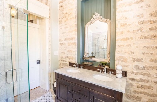 Lampasas Other | Charming farmhouse with 4 bedrooms and breathtaking views on a quiet ranch.