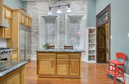 Lampasas Other | Charming farmhouse with 4 bedrooms and breathtaking views on a quiet ranch.