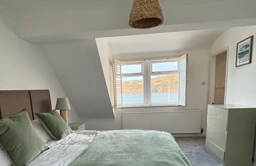 Port Erin House | Beach front home with garage and terrace, pet friendly