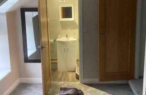 Crawcrook House | Homely three bedroom cottage with log burner.