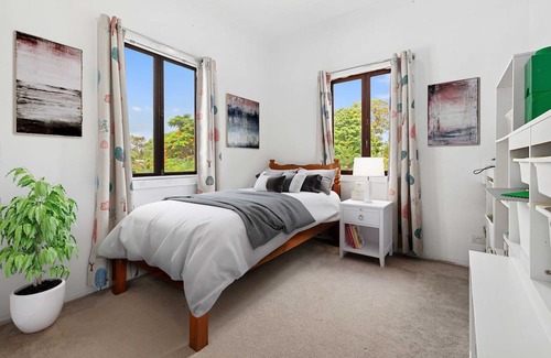 Sandgate Apartment | "Sandgate Hideway" - Sandgate Q 4017