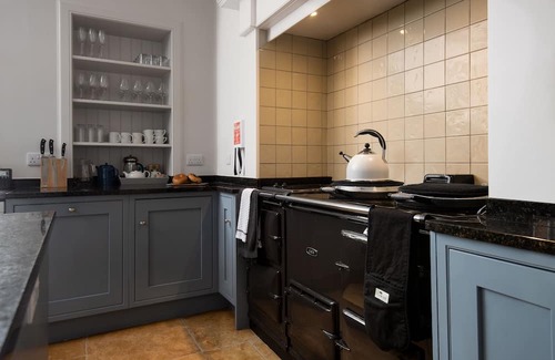 Haddington Apartment | PAPPLE FARMHOUSE AT PAPPLE STEADTING - a luxury 4 bedroom famrhouse in the hear of East Lothian
