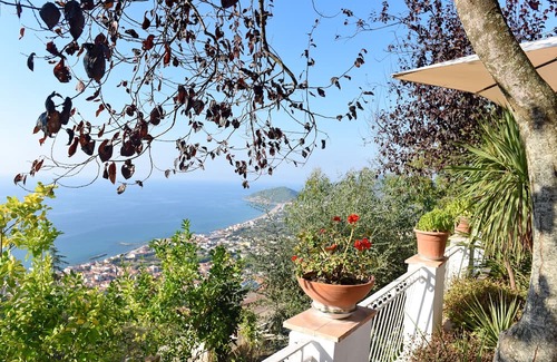 Giungano Apartment | Ferienwohnung Felice 3 in Castellabate mit Meerblick und Privater Terrasse