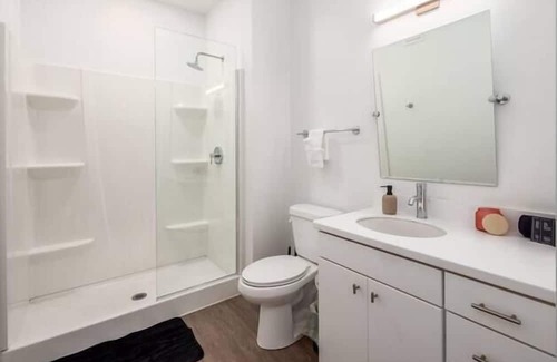 Downtown Columbus Apartment | El Traditional 1BR Suite - Free Parking