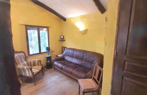 Barchetta House | In a wooded park, Corsican house of 45 m2