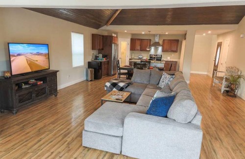Sunrise Acres House | Northeast Spacious Home. Warmth, Cheer & Joy Await