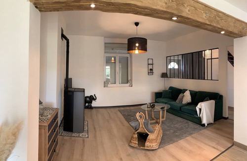 Neuville-Saint-Remy House | Chez Apolline - Jolie Maison Proche Centre Ville Entièrement Rénovée