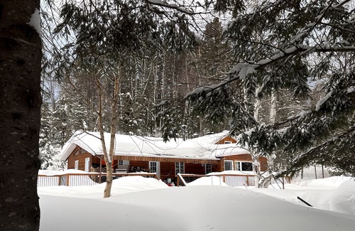 Saint Ferreol les Neiges Cabin | Charming riverside cottage