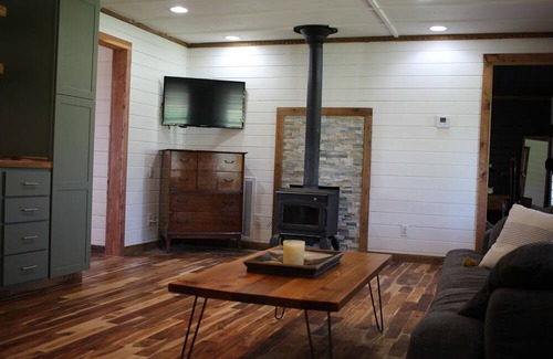 Ozone Cabin | Cabin in the Ozarks by Boone + River