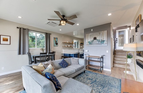 Los Angeles House | Newly Built Home w/ Patio: 5 Mi to Downtown LA!