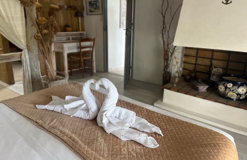 Saint-Laurent-d'Aigouze Other | Gîte "phu Quoc" - Appartement Entier 4 p. Dans Mas Camarguais