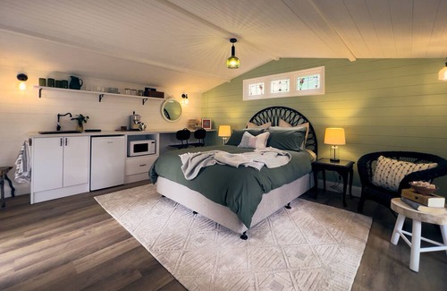 Bundanoon House | Bundanoon Garden Retreat, Stay at the bottom of the garden in Bundanoon.