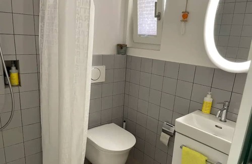 Mattenhof-Weissenbuhl Apartment | Private and independent room in Bern