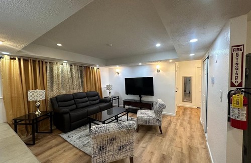 Northeast Anchorage Apartment | Family friendly, centrally-located 10 minutes to Down town,15 min from airport