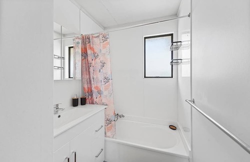 Papamoa Beach House | Papamoa - Beach Base