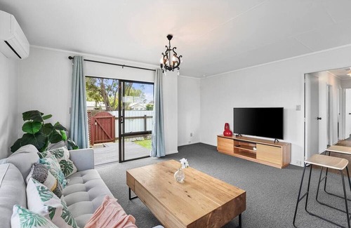 Papamoa Beach House | Papamoa - Beach Base