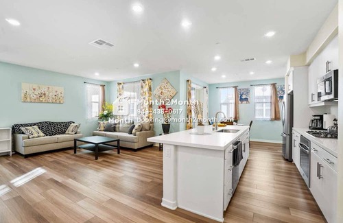 Chino House | The Palace on Traveller #41405