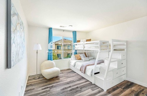 Mira Loma House | Retreat on Harrow #41457