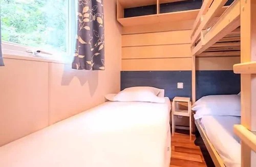 La Boissiere-de-Montaigu House | Camping Heart of Vendée* - Classic XL 3-room mobile home for 4 people