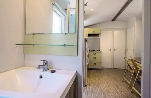 La Boissiere-de-Montaigu House | Camping Heart of Vendée* - Classic XL 3-room mobile home for 4 people