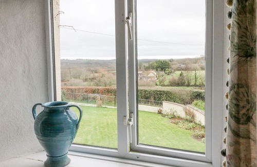 Petrockstowe House | HALLWOOD, pet friendly, with open fire in Hatherleigh