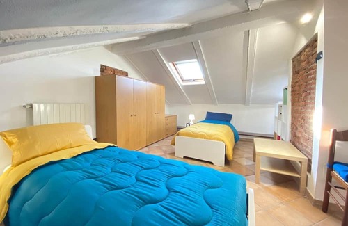 Trezzano Rosa House | The Discography, Elegant and Spacious for Groups