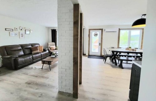 St-Ferdinand Ski Chalet | Nouveau Chalet Vue sur le Lac et Spa
