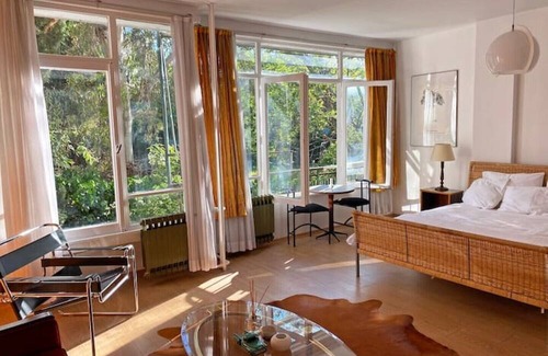 Fenerbahce Apartment | Artistic Apartment in Fenerbahce!