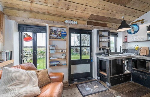 St Ives House | Rural hideaway near St Ives with sea views