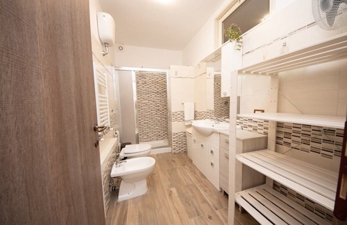 Anzio Villa | Villa 'La Rosa Dei Venti' with Private Pool, Wi-Fi and Air Conditioning