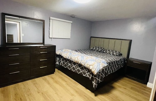 Buffalo House | Terrific 3-bedroom house with WiFi in Buffalo
