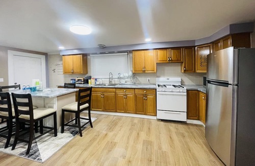 Buffalo House | Terrific 3-bedroom house with WiFi in Buffalo