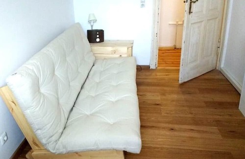 Gesundbrunnen Apartment | Cozy studio with a view of the countryside