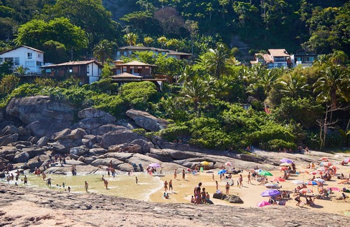 Itacoatiara House | Precious in Niterói with sea view | Casa Luxo