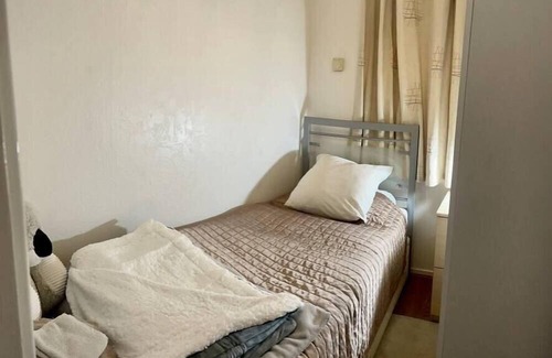 St Albans House | Cosy and Peaceful 3B Home in Sandridge, St Albans