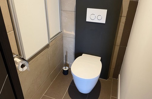 Meyzieu Nord Ouest Villa | Unique! Jacuzzi Privé en Plein air 35°c Villa