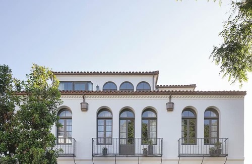 Lower State House | Penthouse with Lounge, Private Balcony, Fire Pits
