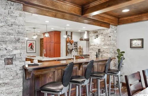 Howard House | Comfortable Lakefront Home with beautiful dock on Apple Valley Lake, Ohio.