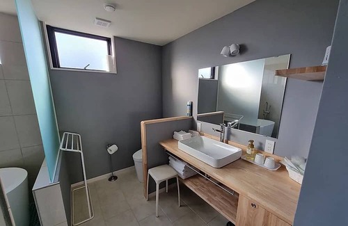 Nagahama RV Rental | Modern cottage with a large private garden BBQ / Nagahama City Shiga