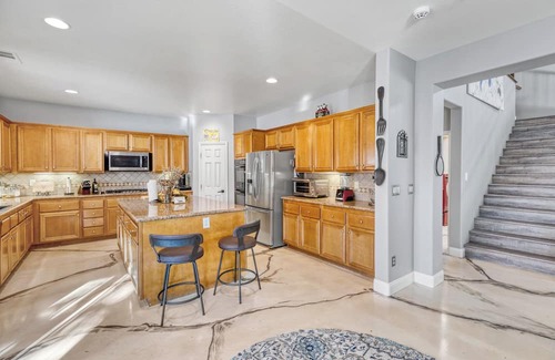 Silverado Ranch House | Lavender Oasis-Your Retreat from the Vegas Hustle