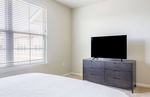Conestee Apartment | Modern Apartment in Prime Location (ID1237X367)
