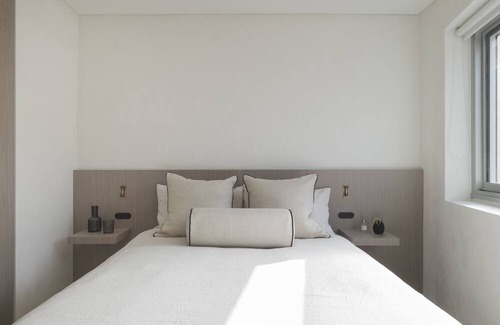 Bronte Apartment | Luxury Apartment with Bronte Beach Views