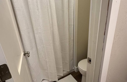 Springfield House | Cozy Home with Convenient Location